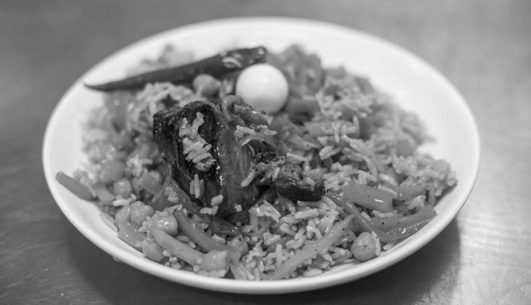 Artistic plating demonstration showing geometric arrangement